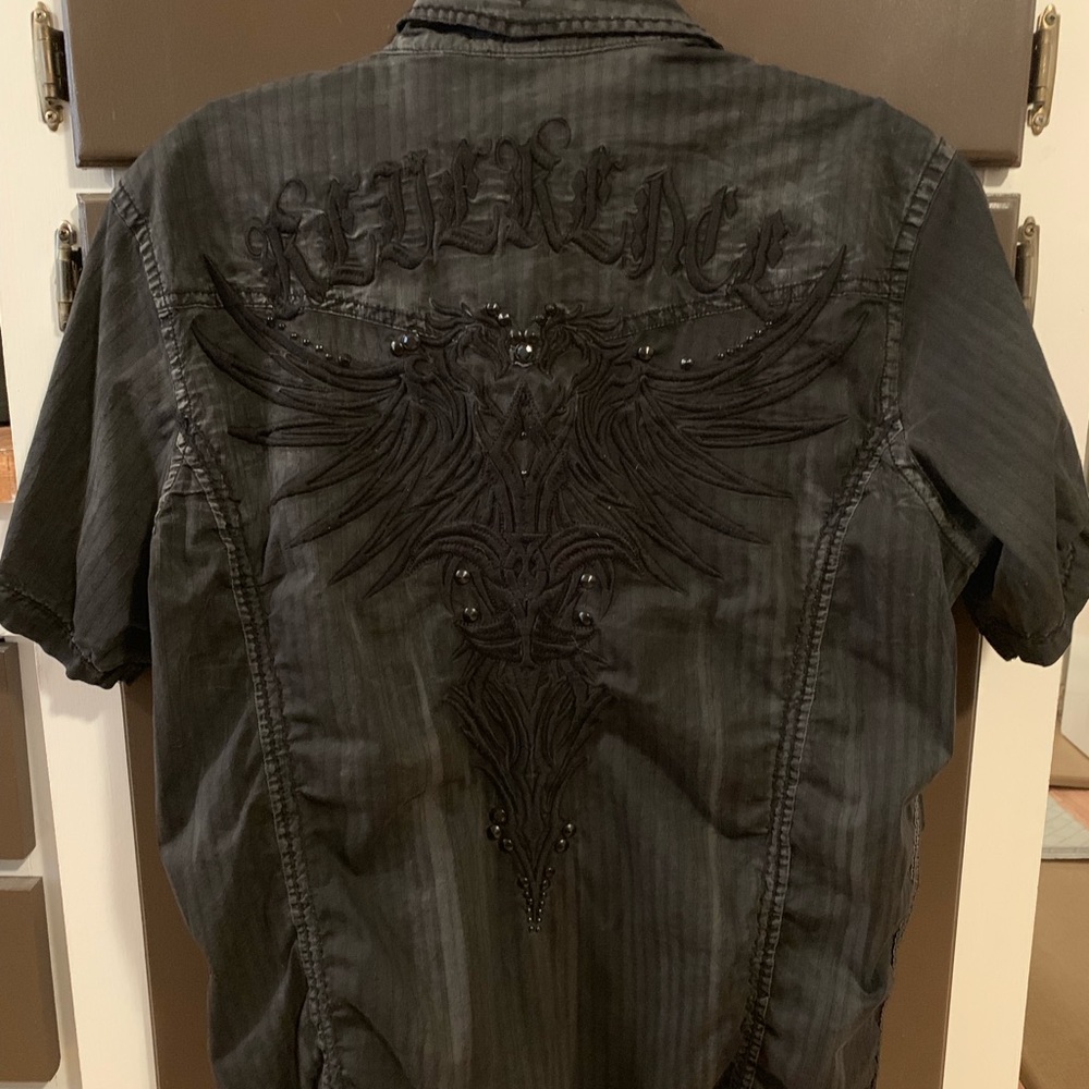 Mens Roar button down casual shirt.